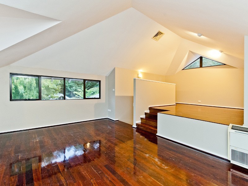 109 Kawina Road, Bickley WA 6076