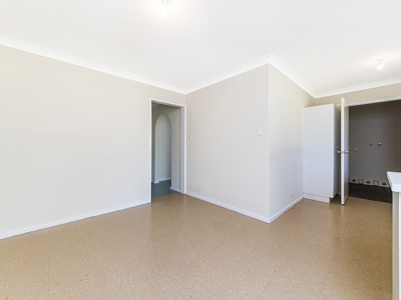 9 Moira Avenue, Forrestfield WA 6058