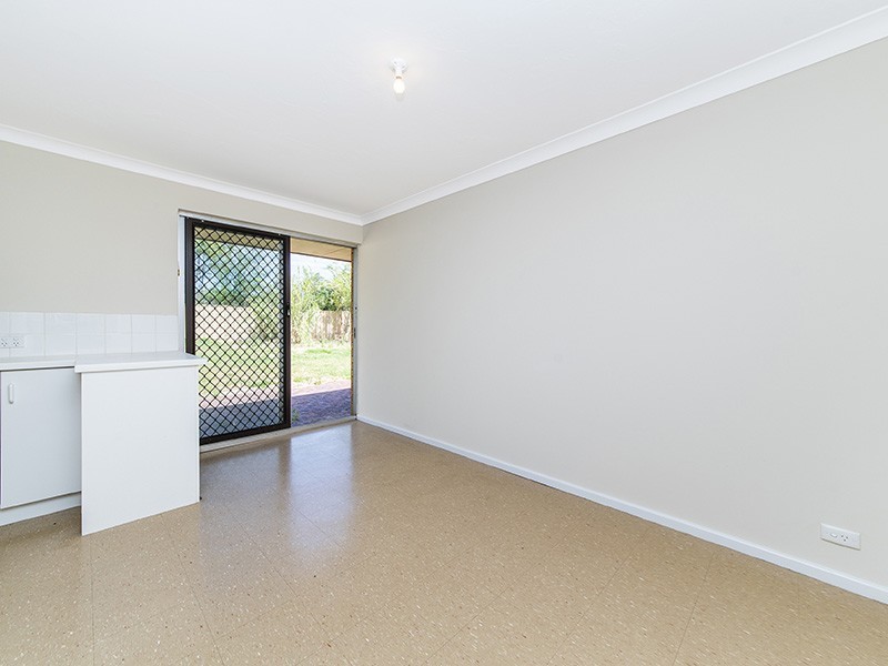 9 Moira Avenue, Forrestfield WA 6058