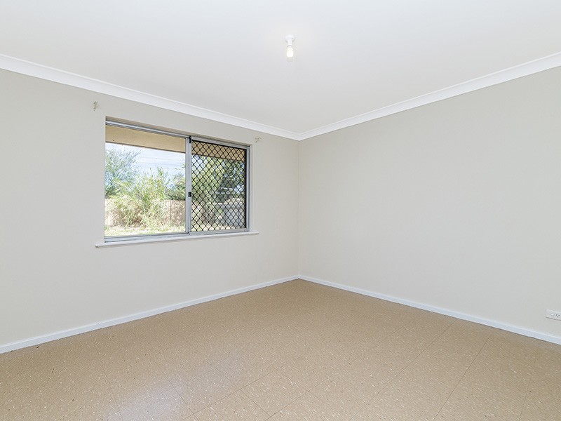 9 Moira Avenue, Forrestfield WA 6058
