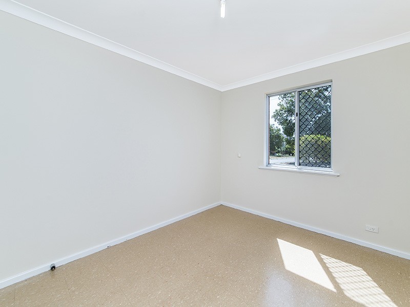 9 Moira Avenue, Forrestfield WA 6058