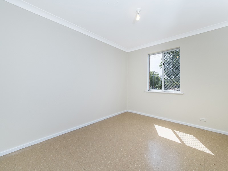 9 Moira Avenue, Forrestfield WA 6058