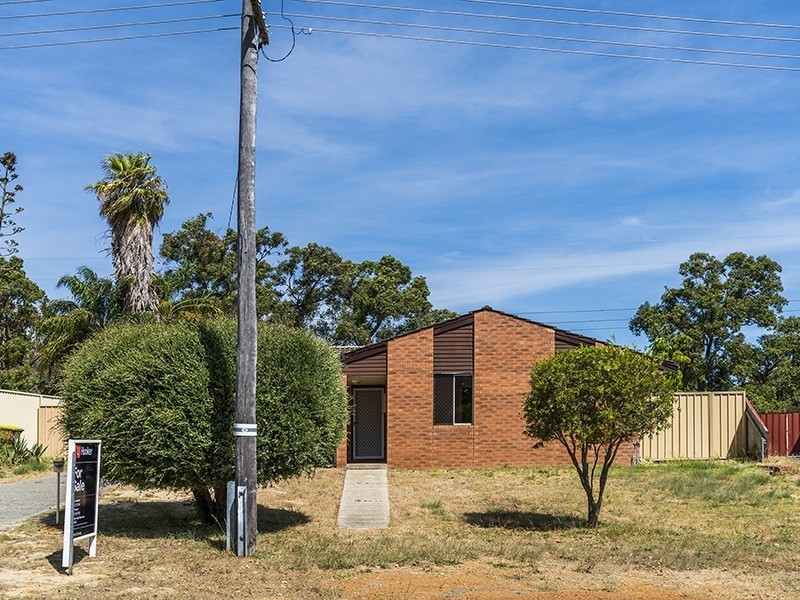 9 Moira Avenue, Forrestfield WA 6058