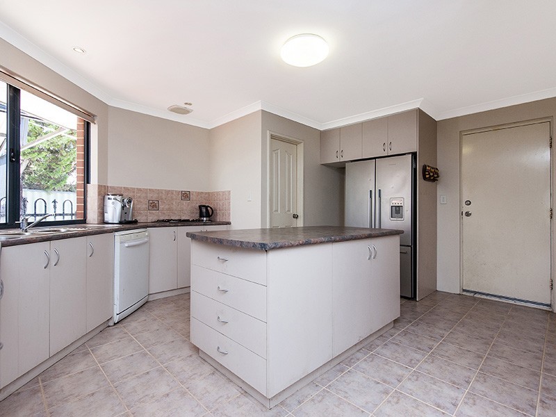 22 Winton Crescent, High Wycombe WA 6057