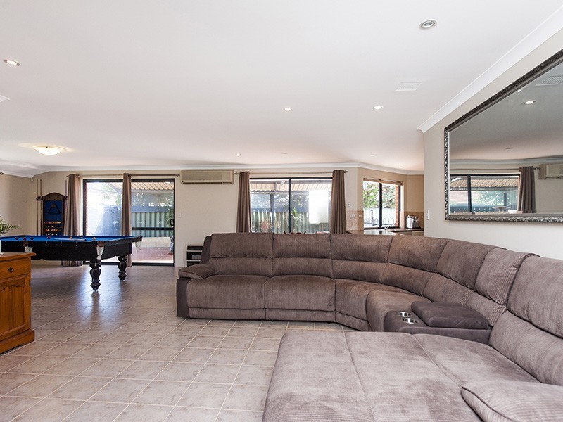 22 Winton Crescent, High Wycombe WA 6057