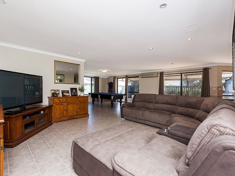 22 Winton Crescent, High Wycombe WA 6057