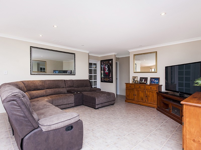 22 Winton Crescent, High Wycombe WA 6057