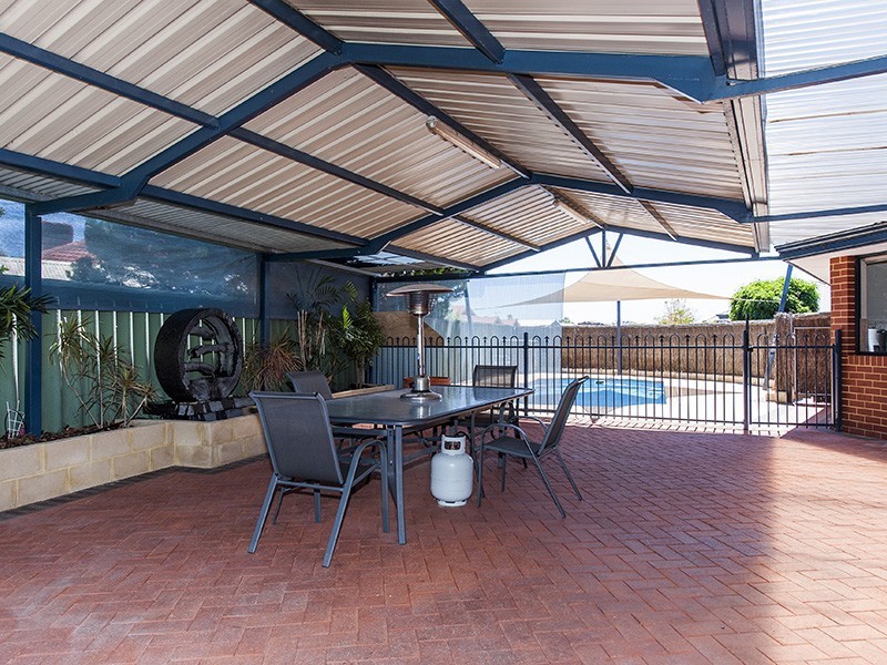 22 Winton Crescent, High Wycombe WA 6057