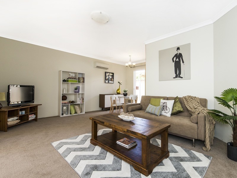 1/17 Heath Road, Kalamunda WA 6076