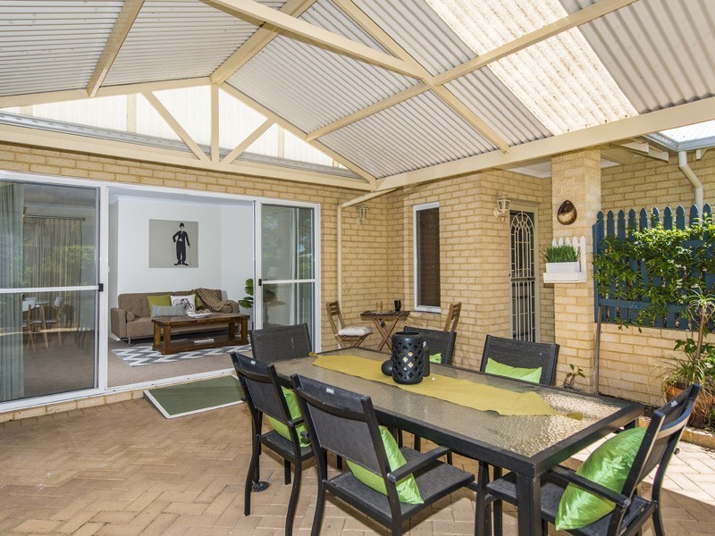 1/17 Heath Road, Kalamunda WA 6076