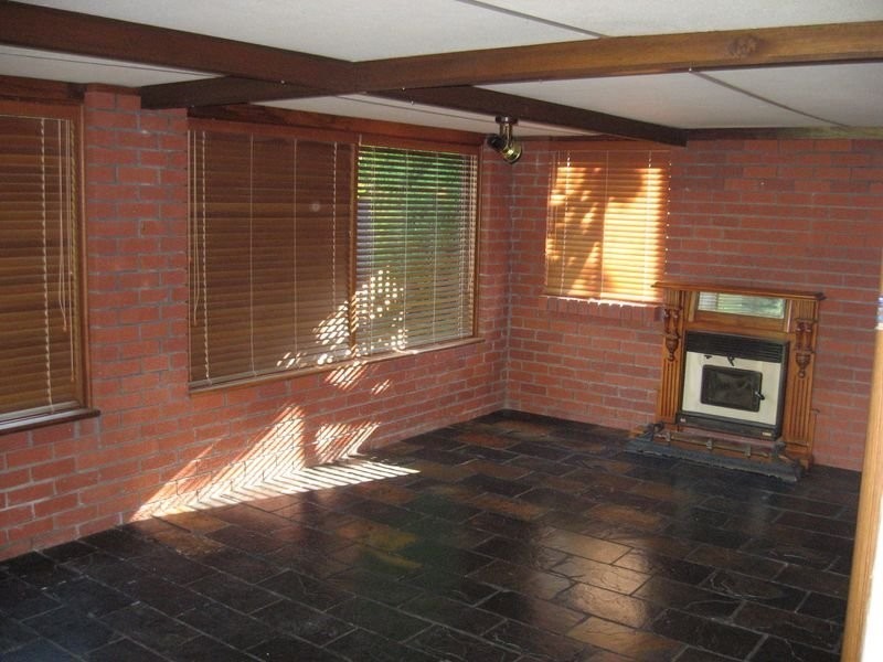 36 Bugendore Street, Maida Vale WA 6057