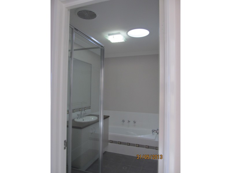 4 Bluebell avenue, High Wycombe WA 6057