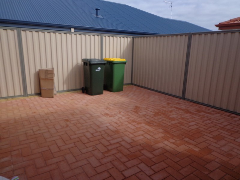 4 Bluebell avenue, High Wycombe WA 6057