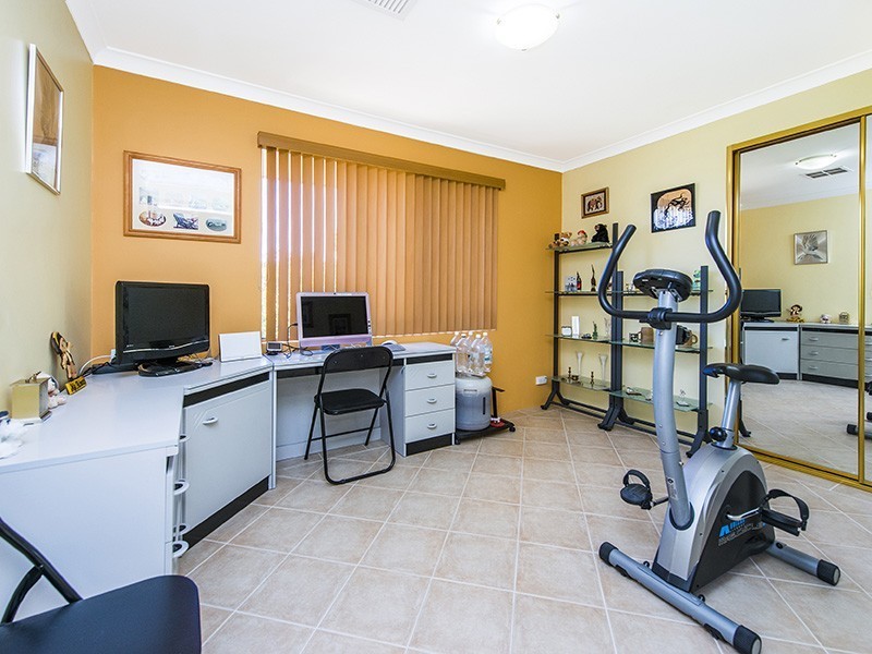 36 Macao Road, High Wycombe WA 6057