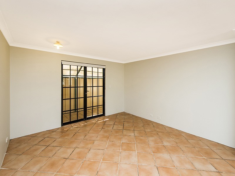 2 Babbler Court, Maida Vale WA 6057