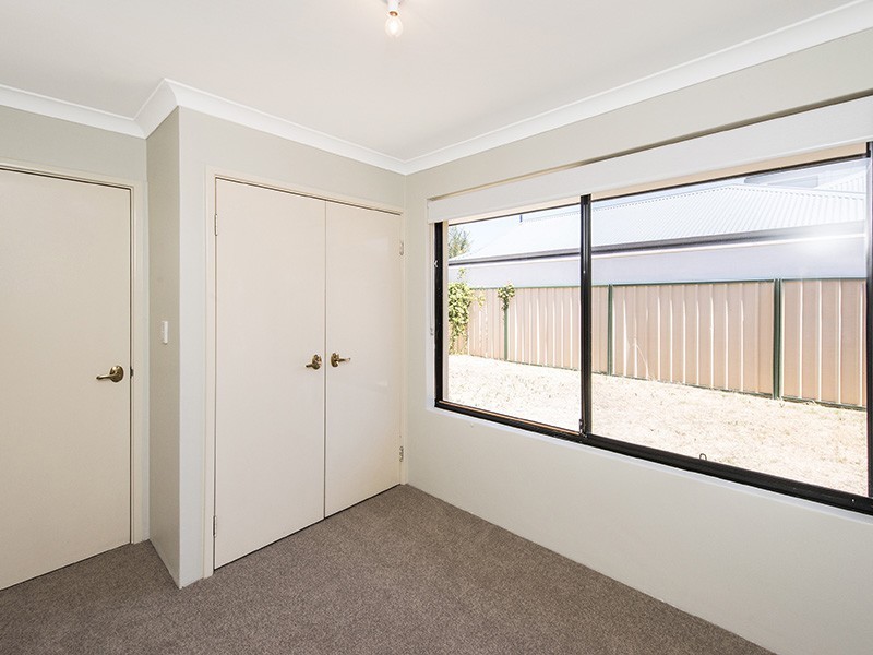 2 Babbler Court, Maida Vale WA 6057