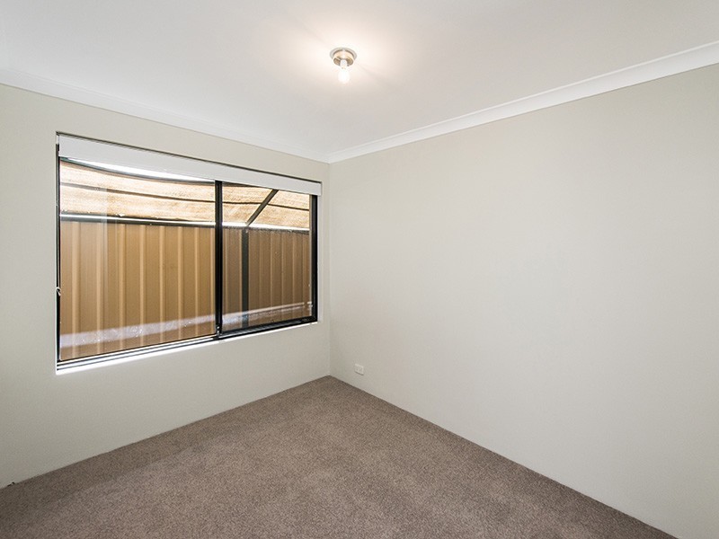 2 Babbler Court, Maida Vale WA 6057
