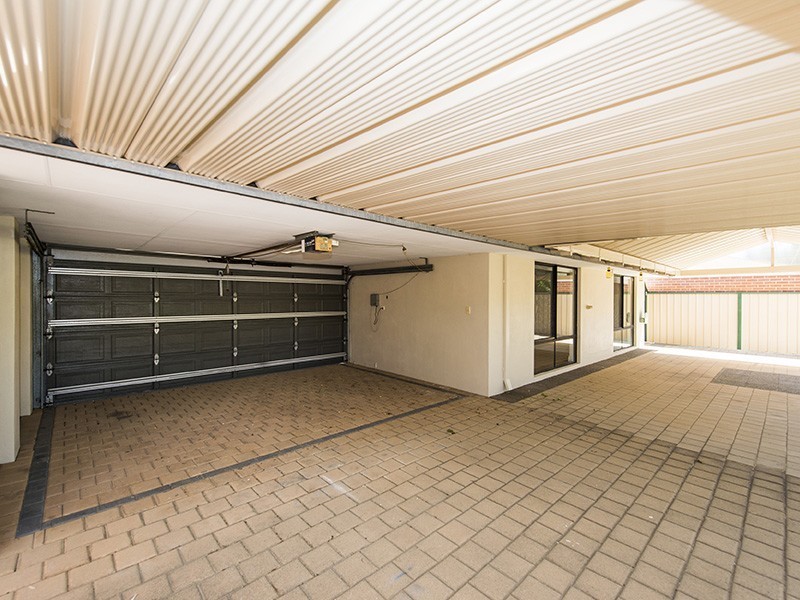 2 Babbler Court, Maida Vale WA 6057