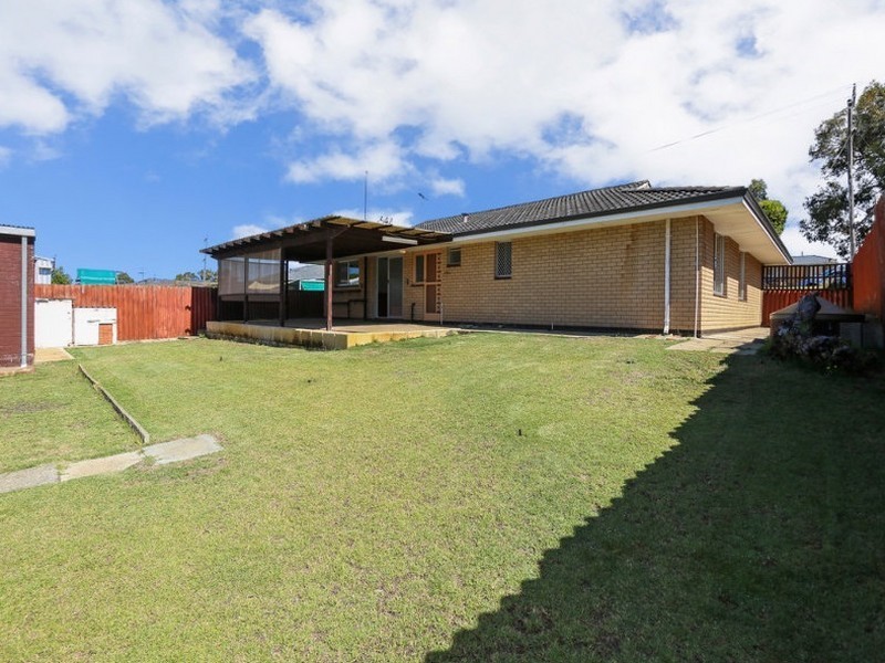224 Morley Drive East, Eden Hill WA 6054