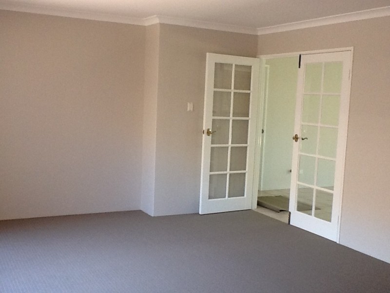 8 Citrine Gardens, Forrestfield WA 6058