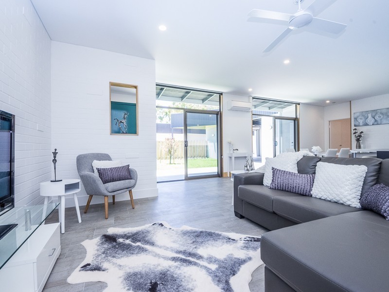 14B White Road, Kalamunda WA 6076