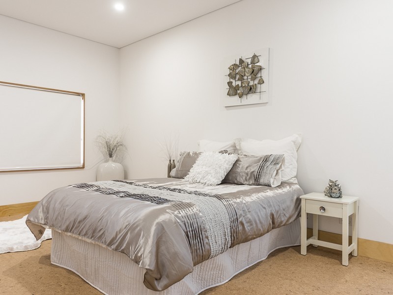 14B White Road, Kalamunda WA 6076