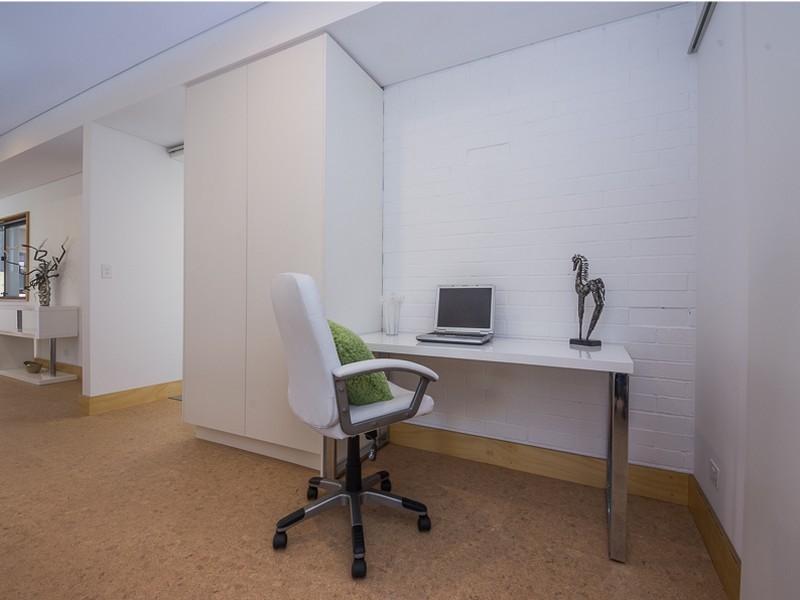 16B White Road, Kalamunda WA 6076