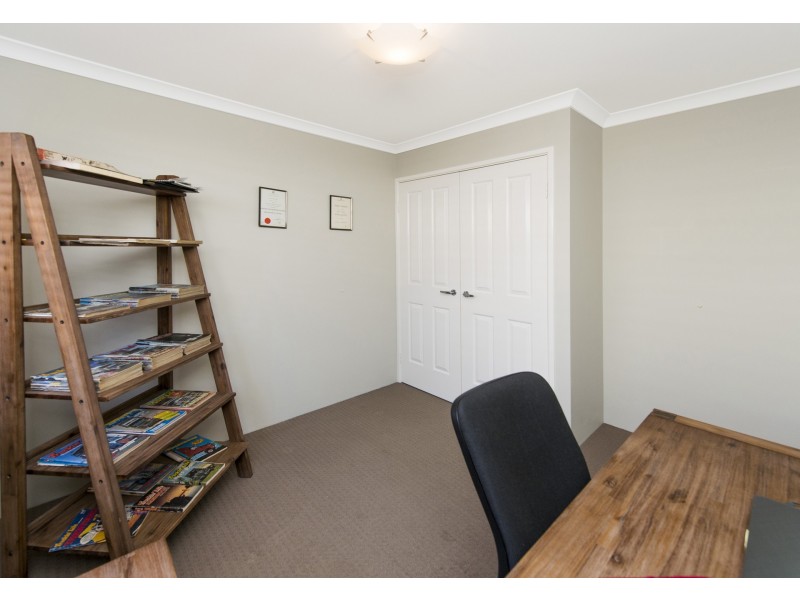 2/458 Kalamunda Road, High Wycombe WA 6057