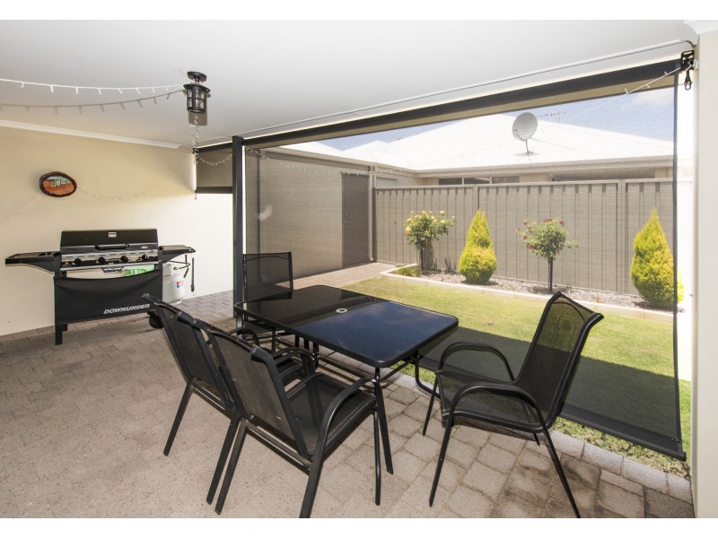 2/458 Kalamunda Road, High Wycombe WA 6057