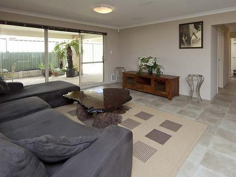 10/456 Kalamunda Road, High Wycombe WA 6057