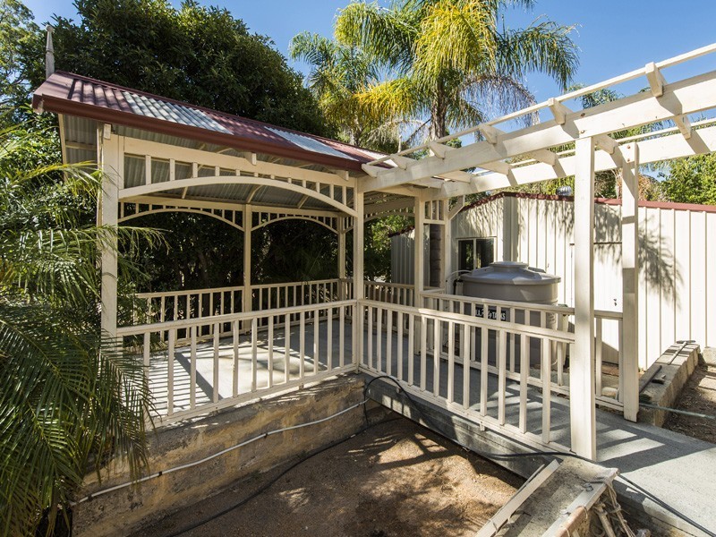 10 Doddington Place, Parkerville WA 6081