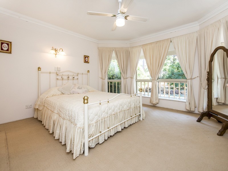 10 Doddington Place, Parkerville WA 6081