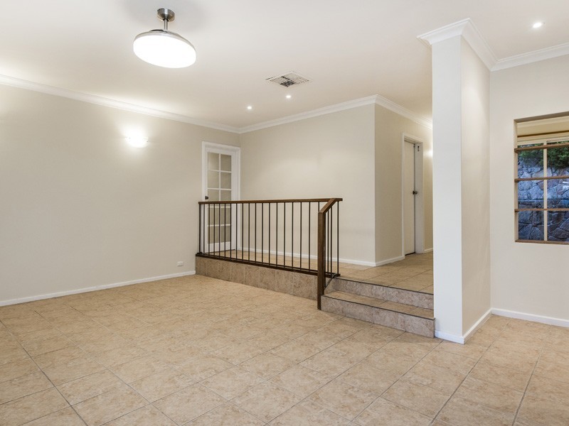 47 Ozone Terrace, Kalamunda WA 6076