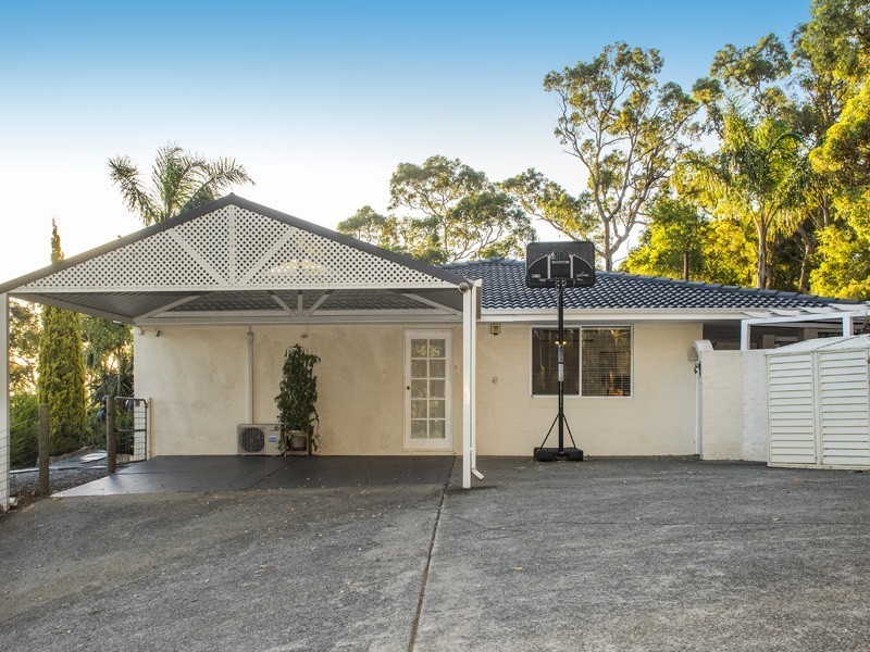 47 Ozone Terrace, Kalamunda WA 6076