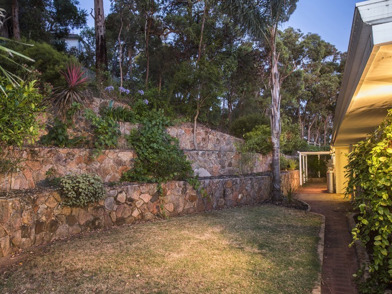 47 Ozone Terrace, Kalamunda WA 6076