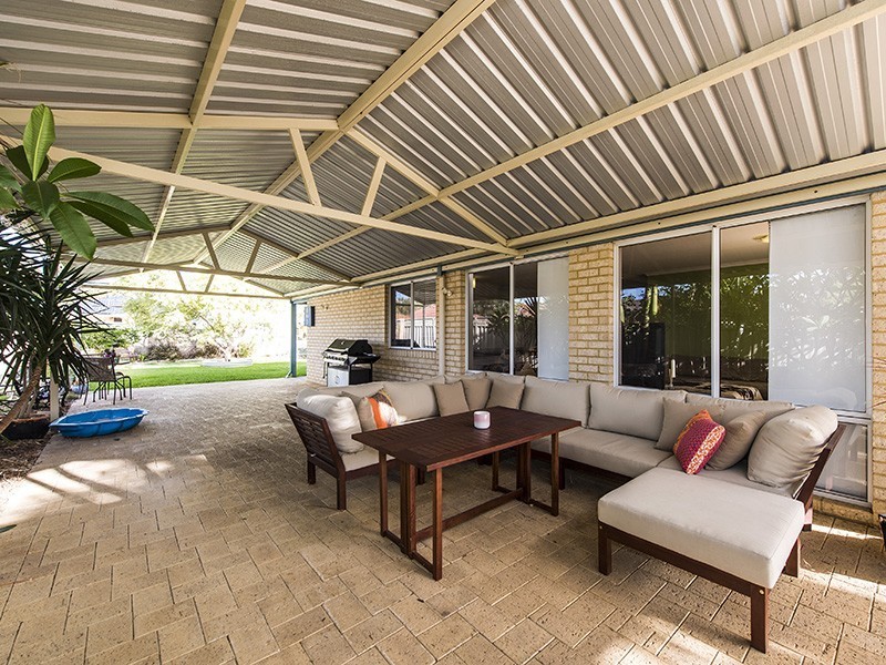 2 Dirphia Place, High Wycombe WA 6057