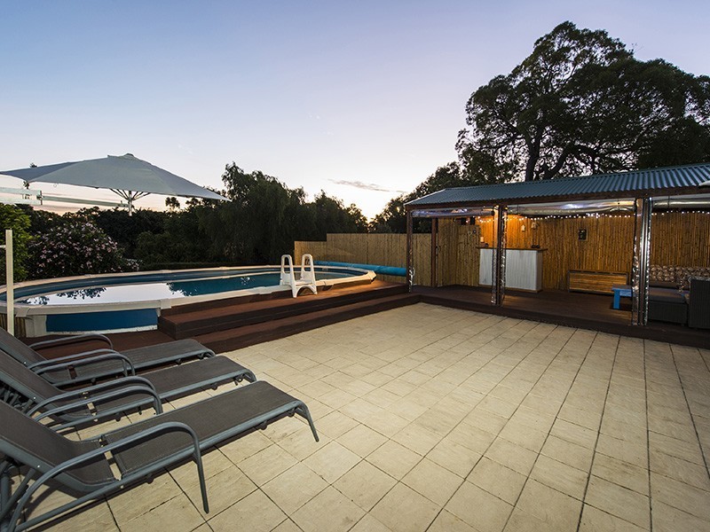 3 Kalbarri Street, Lesmurdie WA 6076