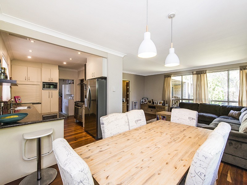 16 Edney Road, High Wycombe WA 6057