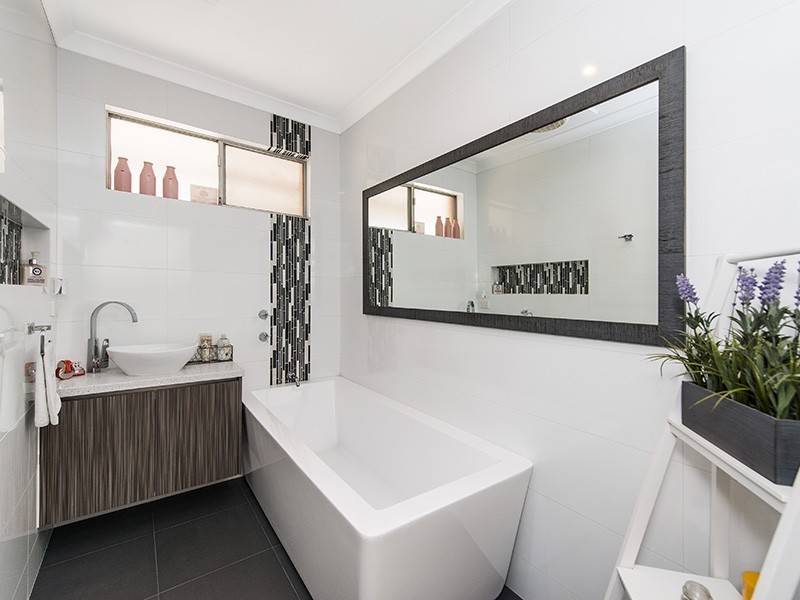 16 Edney Road, High Wycombe WA 6057