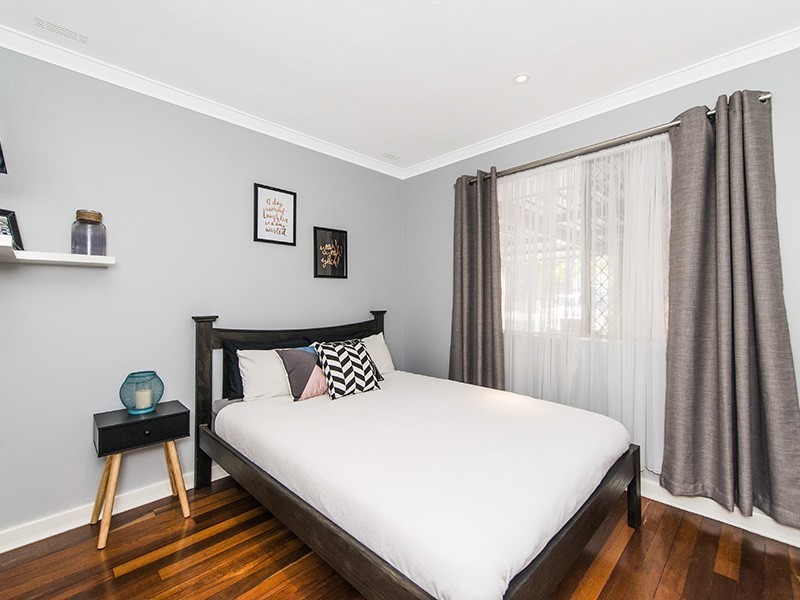 16 Edney Road, High Wycombe WA 6057