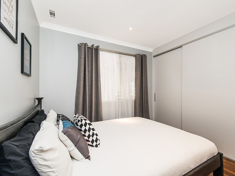 16 Edney Road, High Wycombe WA 6057