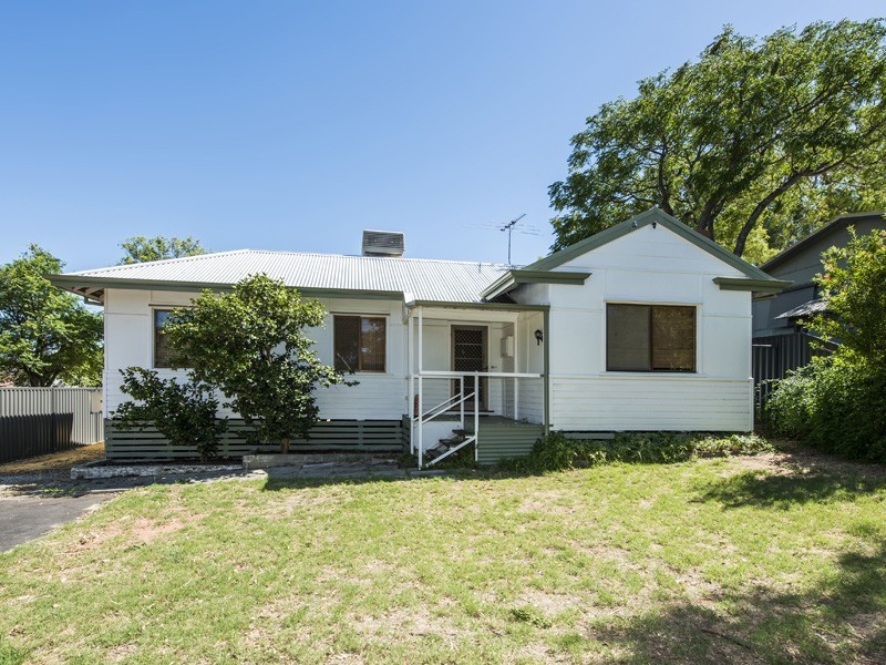 1 Frederic Street, Koongamia WA 6056