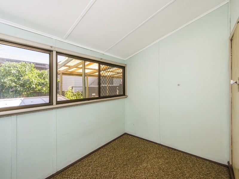 1 Frederic Street, Koongamia WA 6056