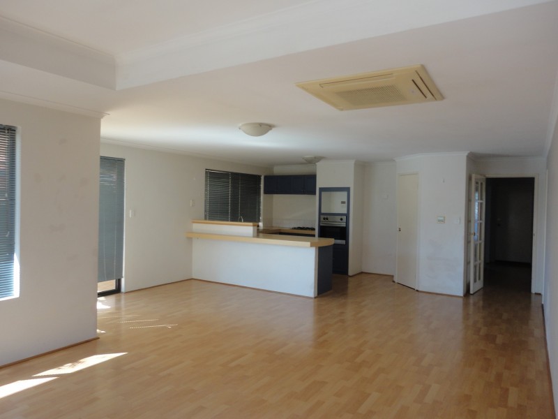 14 Babbler Court, Maida Vale WA 6057