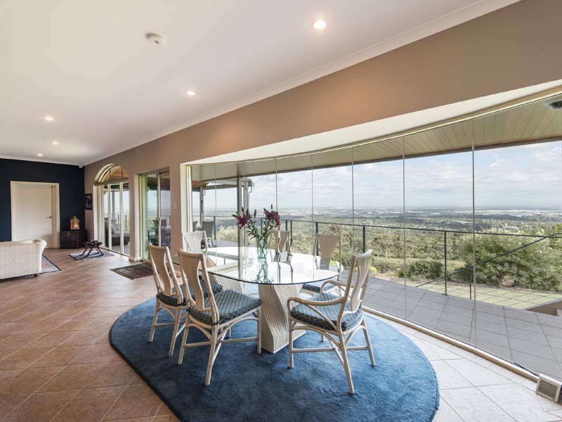 21 Ford Road, Lesmurdie WA 6076