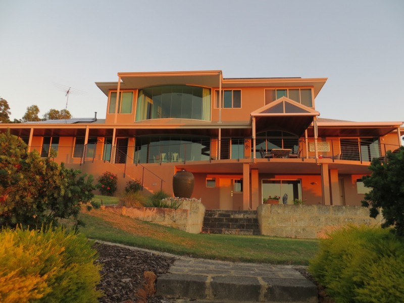 21 Ford Road, Lesmurdie WA 6076