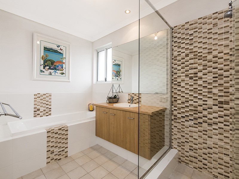 8 Longview Way, The Vines WA 6069