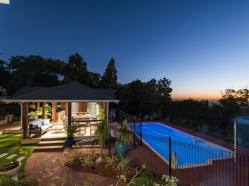 41 Brine Road, Kalamunda WA 6076