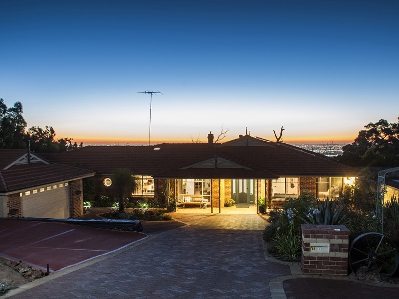 41 Brine Road, Kalamunda WA 6076