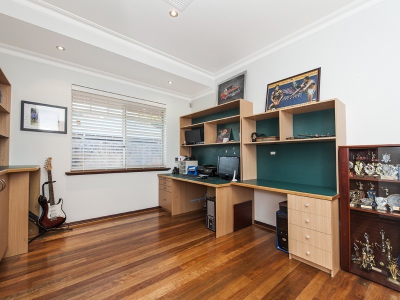 41 Brine Road, Kalamunda WA 6076